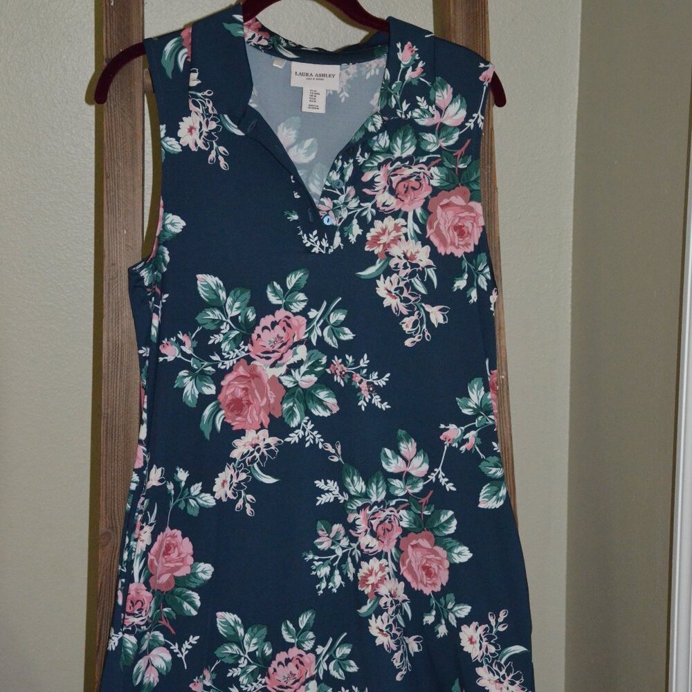 Laura Ashley Tennis or Golf Dress Size M